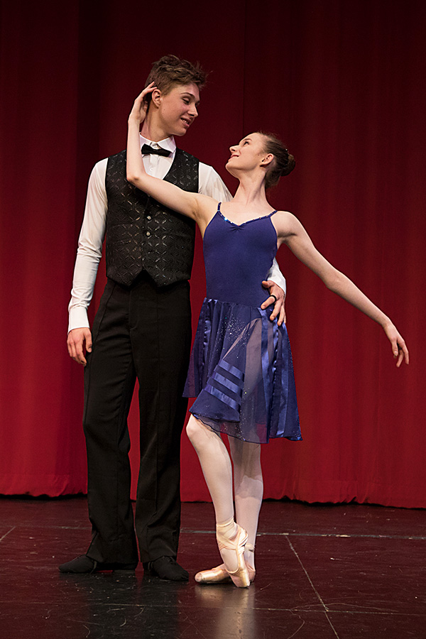 Photograph of Baltimore School for the Arts dance students performing