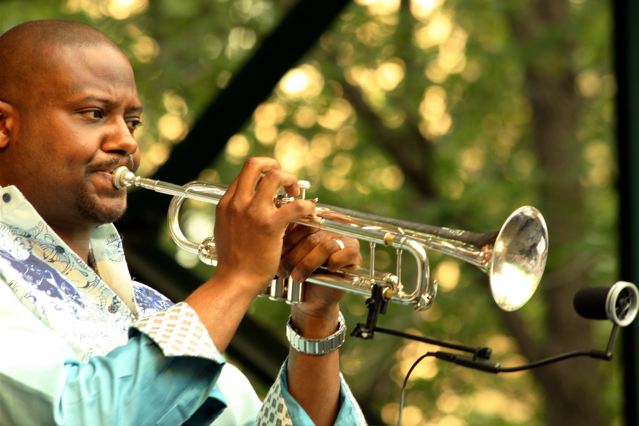 Image of Baltimore School for the Arts Sean Jones playing the trumpet